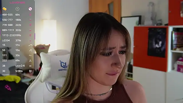 Snapshot of Fiona-Love chatting on 09.19.25 Fiona-Love online show from 09.19.25