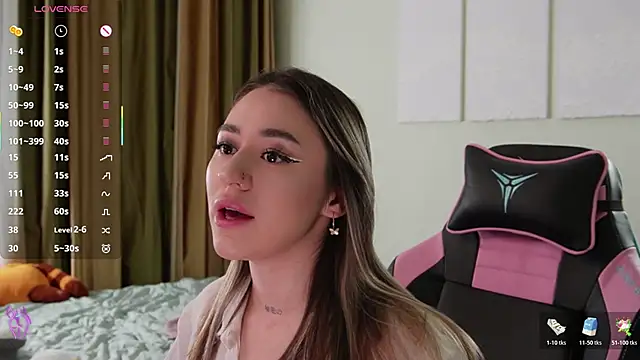 Snapshot of Fiona-Love chatting on 11.08.25 Fiona-Love online show from 11.08.25