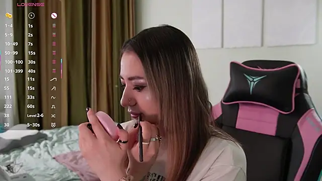 Fiona-Love online show from 11.23.25