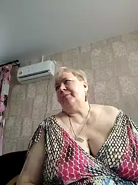 EffectFiona online show from 12.30.24