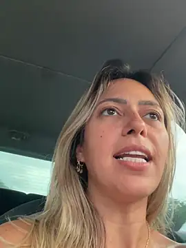 Snapshot of Gipoltergeist chatting on 12.22.24 Gipoltergeist online show from 12.22.24