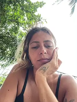 Snapshot of Gipoltergeist chatting on 01.28.25 Gipoltergeist online show from 01.28.25