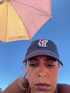 Snapshot of Gipoltergeist chatting on 03.07.25 Gipoltergeist online show from 03.07.25