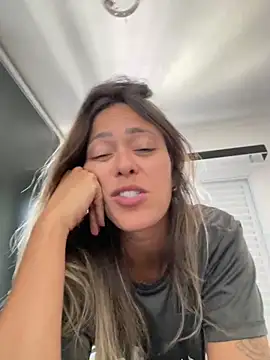 Snapshot of Gipoltergeist chatting on 10.16.25 Gipoltergeist online show from 10.16.25