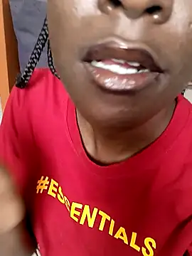 Prettybecs online show from 12.28.24