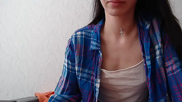 HoneyWiles online show from 02.07.25