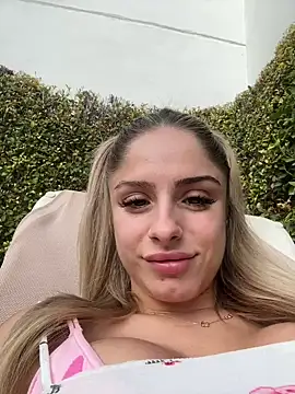 BritneyDimond online show from 12.04.24