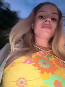 BritneyDimond online show from 12.10.24