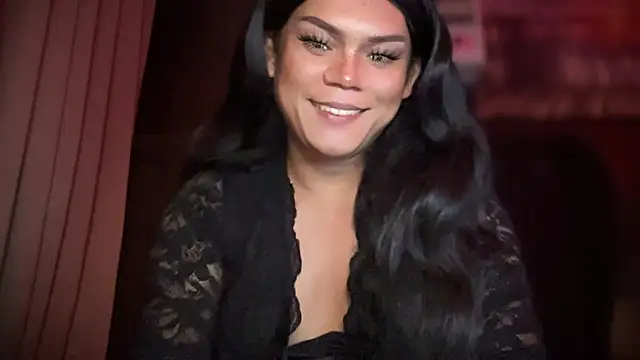 Snapshot of one_great_devine chatting on 10.13.25 one great devine online show from 10.13.25