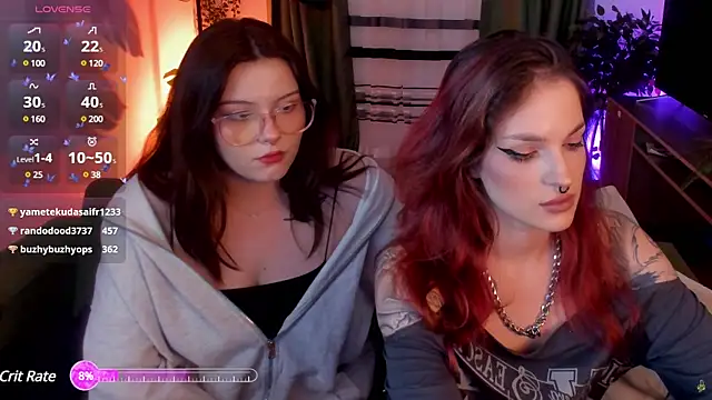 Snapshot of BratzieDarsie chatting on 12.07.24 BratzieDarsie online show from 12.07.24