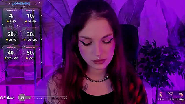 Snapshot of BratzieDarsie chatting on 12.28.24 BratzieDarsie online show from 12.28.24