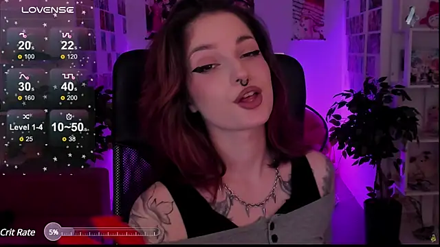 Snapshot of BratzieDarsie chatting on 01.27.25 BratzieDarsie online show from 01.27.25