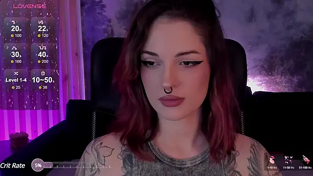 Snapshot of BratzieDarsie chatting on 02.18.25 BratzieDarsie online show from 02.18.25