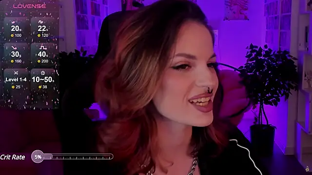 Snapshot of BratzieDarsie chatting on 03.07.25 BratzieDarsie online show from 03.07.25