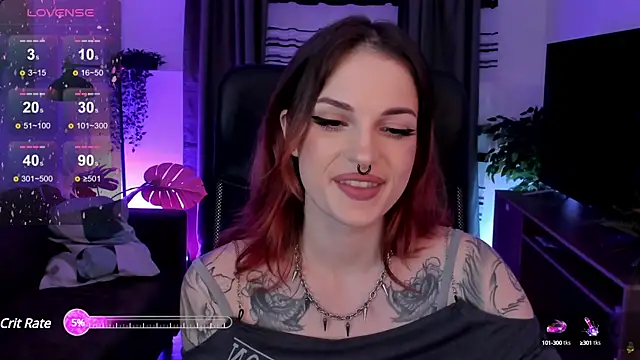 Snapshot of BratzieDarsie chatting on 03.14.25 BratzieDarsie online show from 03.14.25