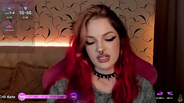 Snapshot of BratzieDarsie chatting on 10.15.25 BratzieDarsie online show from 10.15.25