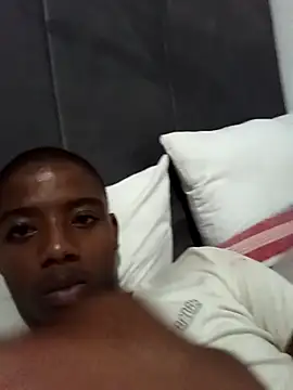 Snapshot of BLACK_BOTTOM03 chatting on 01.05.26 BLACK BOTTOM03 online show from 01.05.26