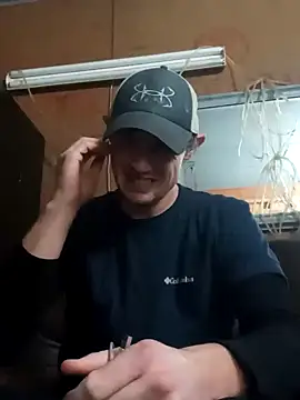 Snapshot of Midwestalpha chatting on 12.22.24 Midwestalpha online show from 12.22.24