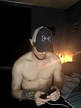 Snapshot of Midwestalpha chatting on 02.28.25 Midwestalpha online show from 02.28.25