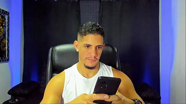 jhonnysnow17 online show from 11.28.25