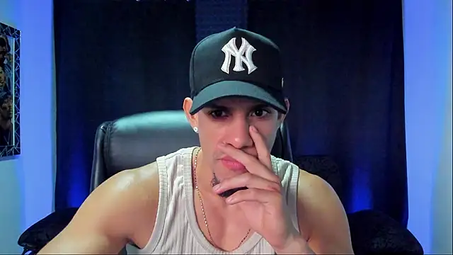 jhonnysnow17 online show from 01.31.26