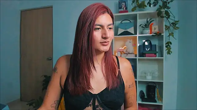 Snapshot of ari_artis chatting on 11.09.25 ari artis online show from 11.09.25