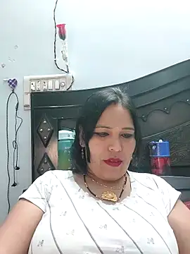 Poojabhabi101 online show from 02.28.25