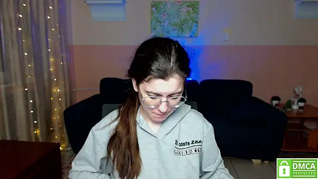 Aminabeatris online show from 03.12.25