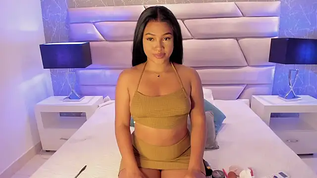 Aluna sweet online show from 12.18.24