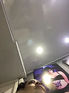 Snapshot of Aluna_sweet chatting on 10.15.25 Aluna sweet online show from 10.15.25