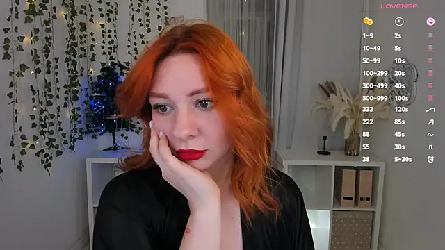 Snapshot of melissa_adamss chatting on 12.17.24 melissa adamss online show from 12.17.24