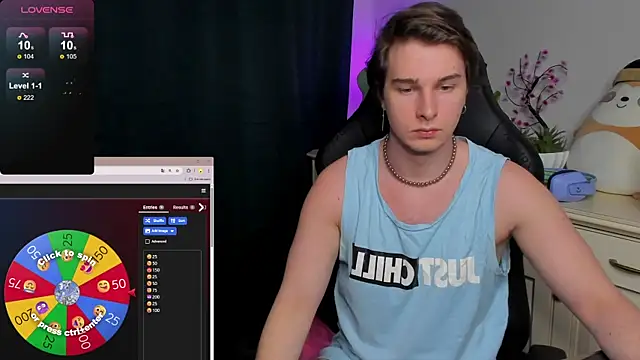 Snapshot of Vincent_Strong chatting on 11.17.25 Vincent Strong online show from 11.17.25