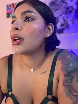 GigiiStone online show from 10.02.25