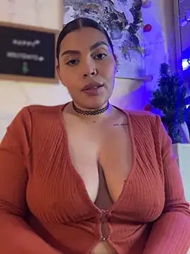 GigiiStone online show from 11.25.25