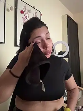 GigiiStone online show from 04.21.26