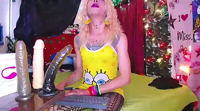 flaquita corall online show from 01.25.25