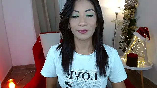 sofia perez    online show from 12.10.24