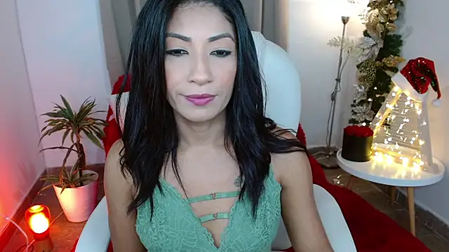 sofia perez    online show from 12.16.24