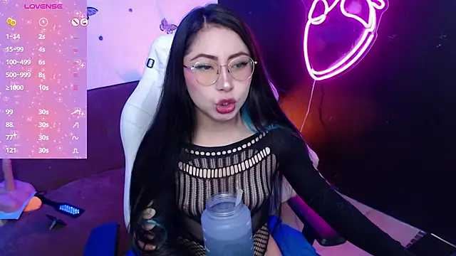 Snapshot of demyanderson_ chatting on 01.13.25 demyanderson online show from 01.13.25