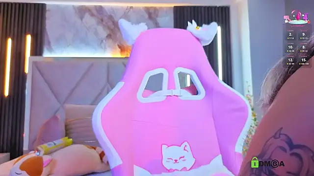 Happy tits online show from 12.04.25