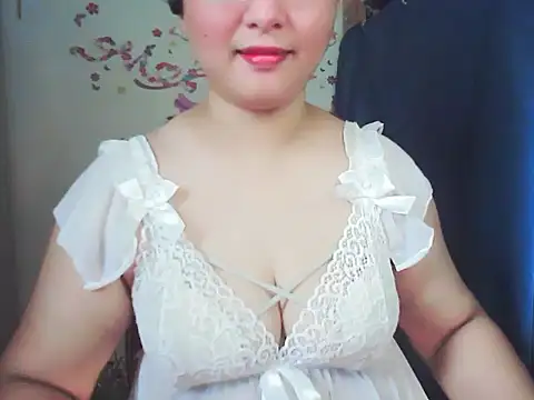 Snapshot of xiaorou-z chatting on 09.28.25 xiaorou-z online show from 09.28.25