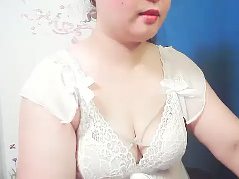 Snapshot of xiaorou-z chatting on 10.07.25 xiaorou-z online show from 10.07.25