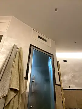 Snapshot of zjwsteve chatting on 10.22.25 zjwsteve online show from 10.22.25