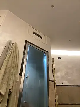 Snapshot of zjwsteve chatting on 11.19.25 zjwsteve online show from 11.19.25