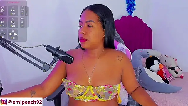 Snapshot of samanthaabloom chatting on 09.19.25 samanthaabloom online show from 09.19.25