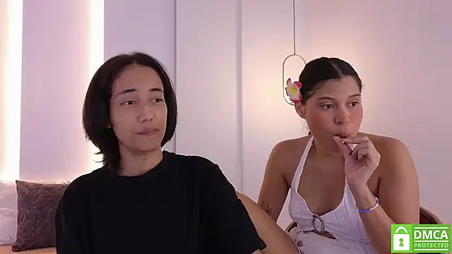 Snapshot of hot_little_bunny chatting on 10.29.25 hot little bunny online show from 10.29.25