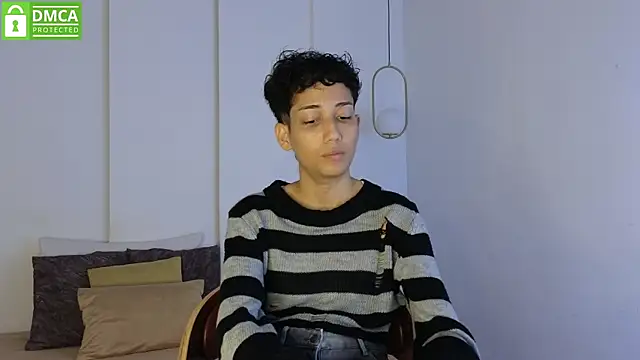 Snapshot of hot_little_bunny chatting on 06.08.26 hot little bunny online show from 06.08.26