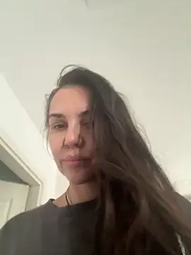 Snapshot of TaniaAmore chatting on 10.06.25 TaniaAmore online show from 10.06.25