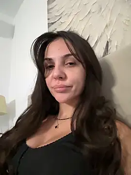 Snapshot of TaniaAmore chatting on 11.04.25 TaniaAmore online show from 11.04.25