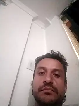 Snapshot of kevin613603 chatting on 10.08.25 kevin613603 online show from 10.08.25